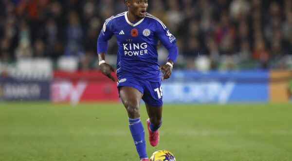 November 3, 2023, Leicester: Leicester, England, 3rd November 2023. Abdul Fatawu of Leicester City during the Sky Bet Championship match at the King Power Stadium, Leicester. (Credit Image: Â© Darren Staples/Sportimage/Cal Sport Media) (Cal Sport Media via AP Images)