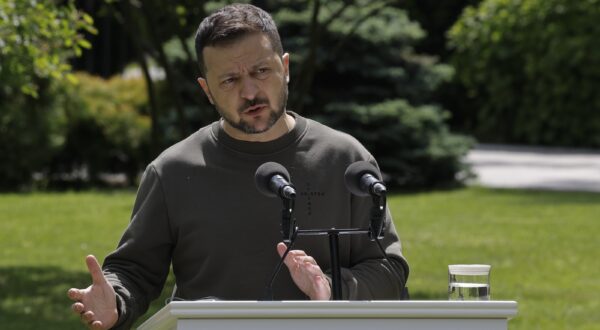 epa11331162 Ukrainian President Volodymyr Zelensky speaks during a joint press conference with Slovak President Zuzana Caputova (not pictured) in Kyiv, Ukraine, 10 May 2024. Zuzana Caputova arrived in Kyiv to meet with top Ukrainian officials amid the ongoing Russian invasion.  EPA/SERGEY DOLZHENKO