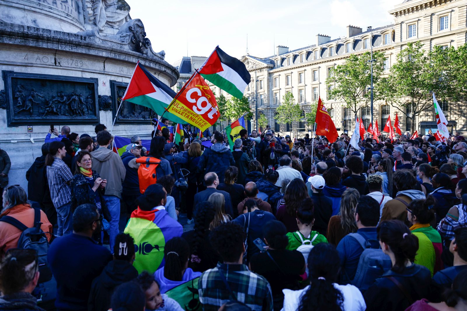 epa11346110 Protesters participate in a rally called by Caledonian activists in solidarity with Kanak people, at Place de la Republique in Paris, France, 16 May 2024. The French territory of New Caledonia has experienced three nights of clashes in response to a reform to electoral procedures, which the indigenous Kanak population believes will diminish their vote. France has declared a state of emergency and deployed its military to the territory's ports and international airport in response to the unrest, which has resulted in at least four deaths and hundreds of wounded.  EPA/MOHAMMED BADRA