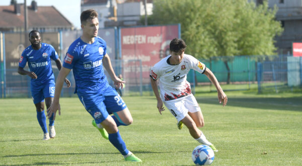 04.05.2024., Gradski stadion Ivan Kusek Apas, Koprivnica - SuperSport HNL, 33. kolo, NK Slaven Belupo - HNK Gorica. Djuro-Giulio Djekic Photo: Damir Spehar/PIXSELL