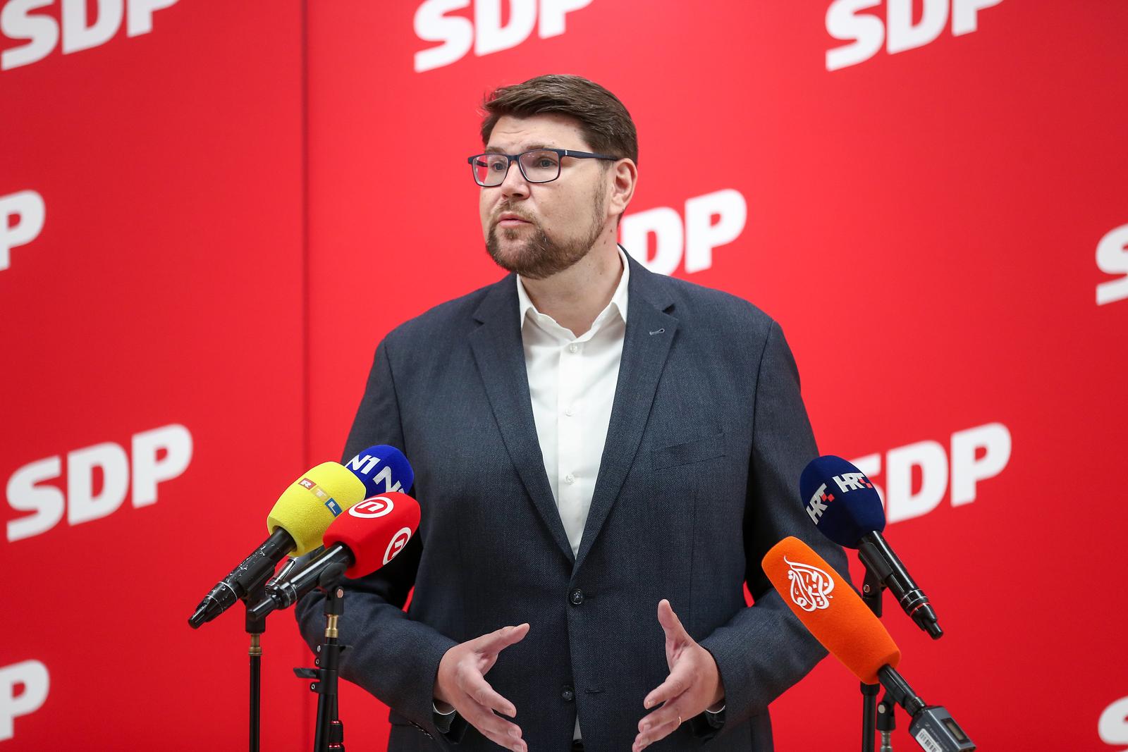 06.05.2024., Zagreb -  Izjave za medije predsjednika SDP-a Pede Grbina o aktualnoj politickoj situacije. Photo: Matija Habljak/PIXSELL