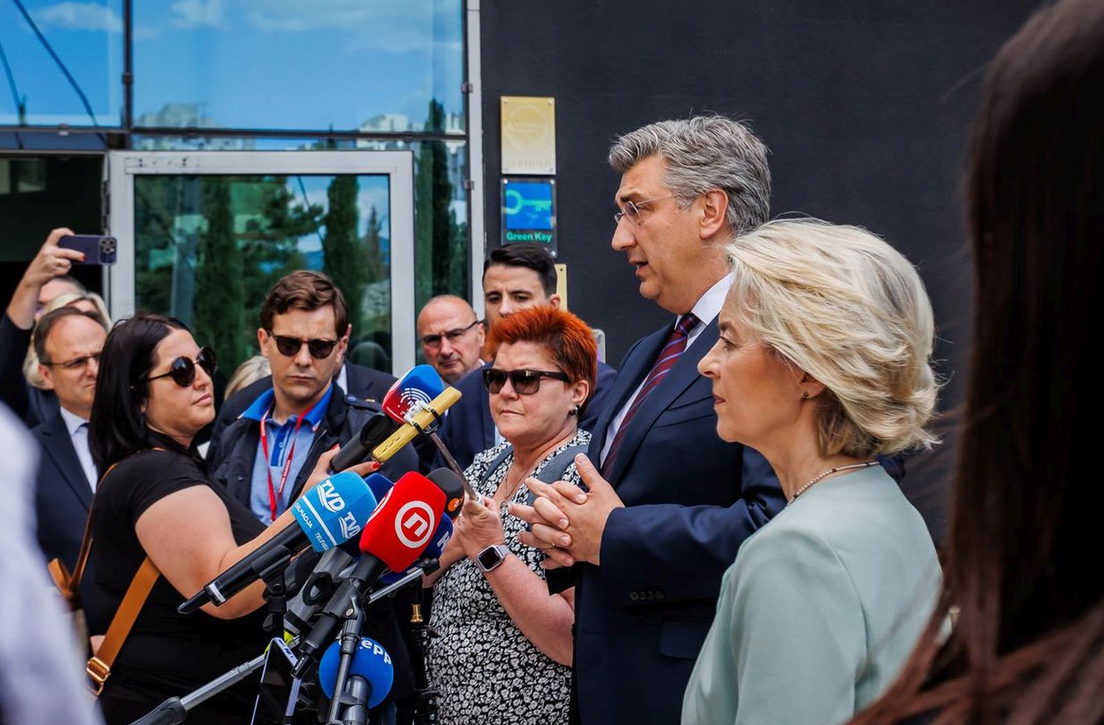 10.05.2024., Split - Andrej Plenkovic i vodeca kandidatkinja EPP-a na europskim izborima Ursula von der Leyen odrzali su konferenciju za medije ispred hotela Radisson. Photo: Zvonimir Barisin/PIXSELL