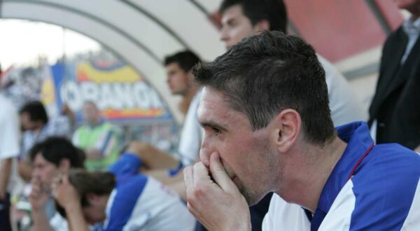 26.05.2005., Split - U uzvratnom susretu finala Hrvatskog nogometnog kupa Rijeka je, nakon sto je u prvom susretu bila bolja s 2:1, i na Poljudu svladala Hajduk s 1:0. Prvi je to trofej Rijecana od hrvatske neovisnosti. U bivsoj drzavi dva puta su osvajali naslov u kupu, a proslo je 26 godina od kada su osvojili zadnji trofej. Dario Damjanovic."nPhoto: Ivo Cagalj/PIXSELL