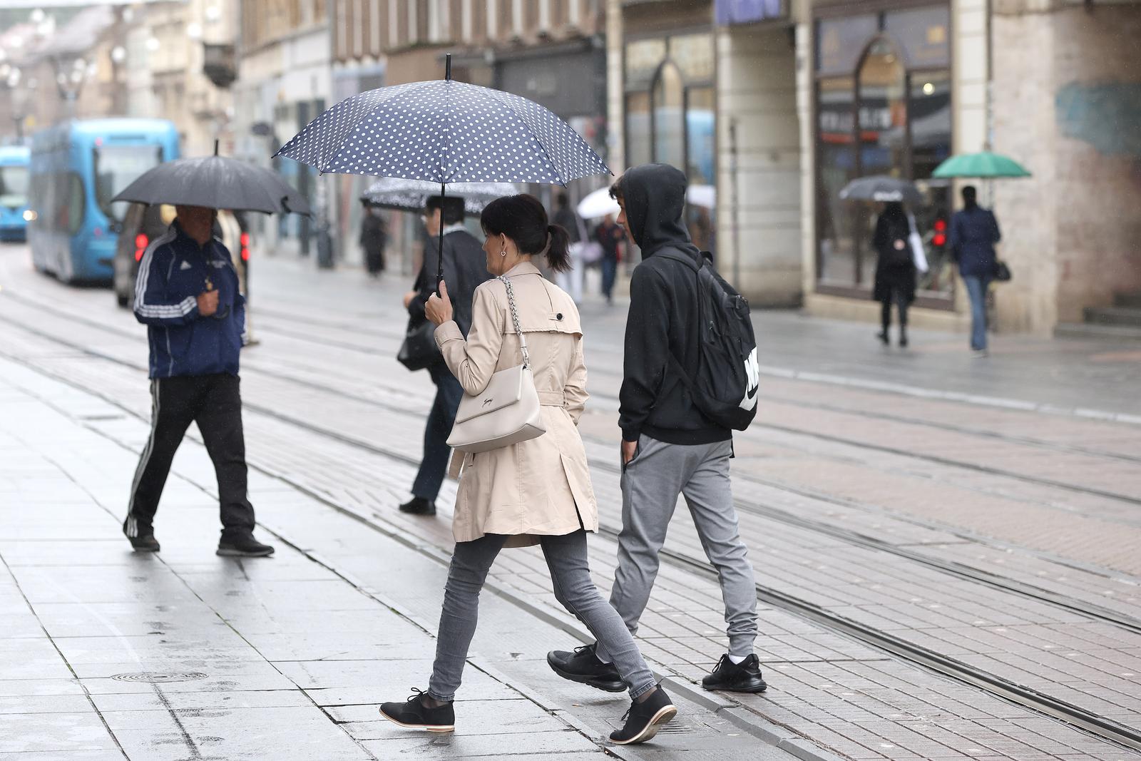 14.05.2024., Zagreb - Hrvatsku danas ocekuje promjenjivo oblacno s mjestimicnom kisom ili pljuskovima. Od sredine  dana vjerojatna su cesca suncana razdoblja. Photo: Patrik Macek/PIXSELL