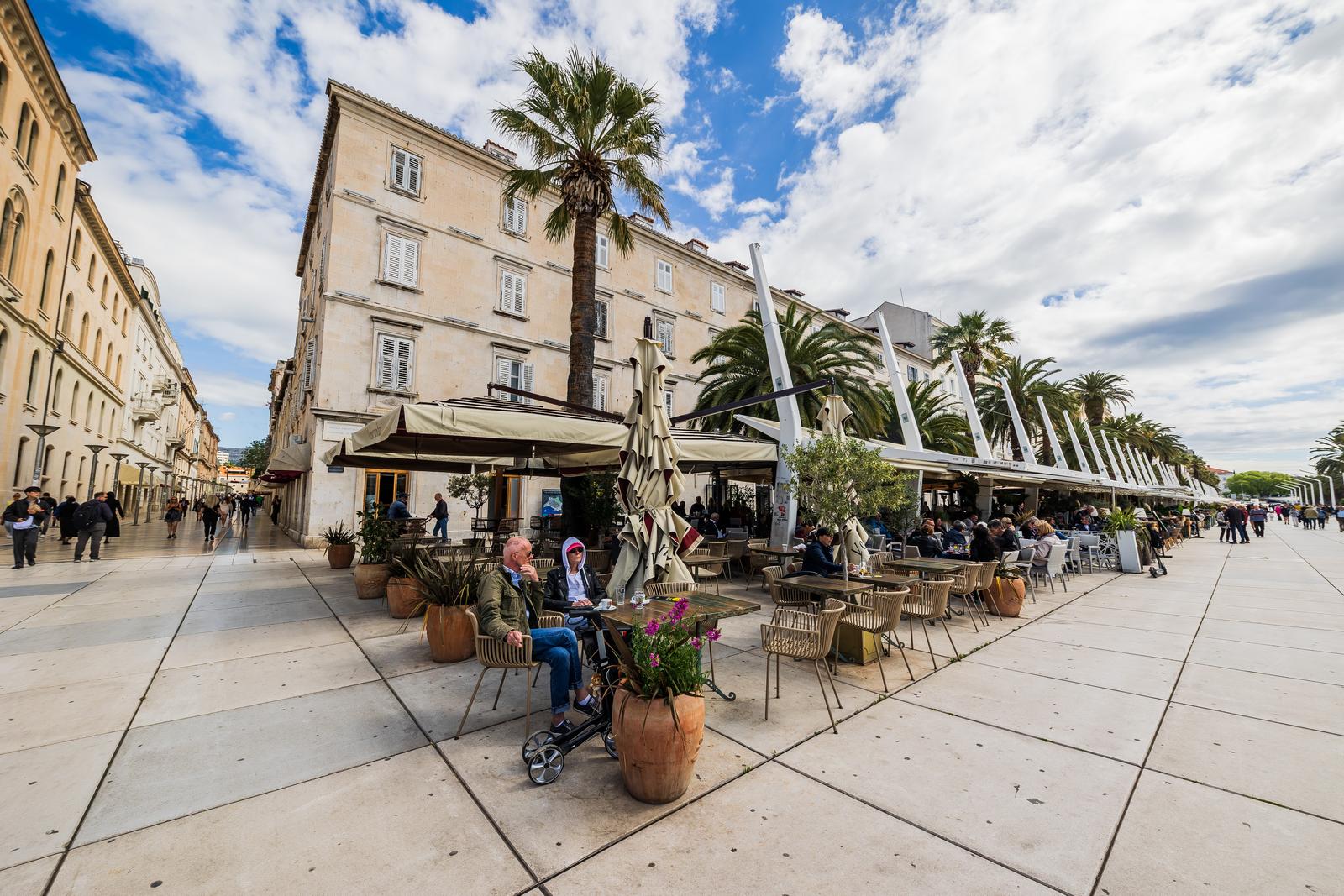 17.04.2024., Split - Kako gradjani provode izbornu srijedu u gradu. Photo: Zvonimir Barisin/PIXSELL