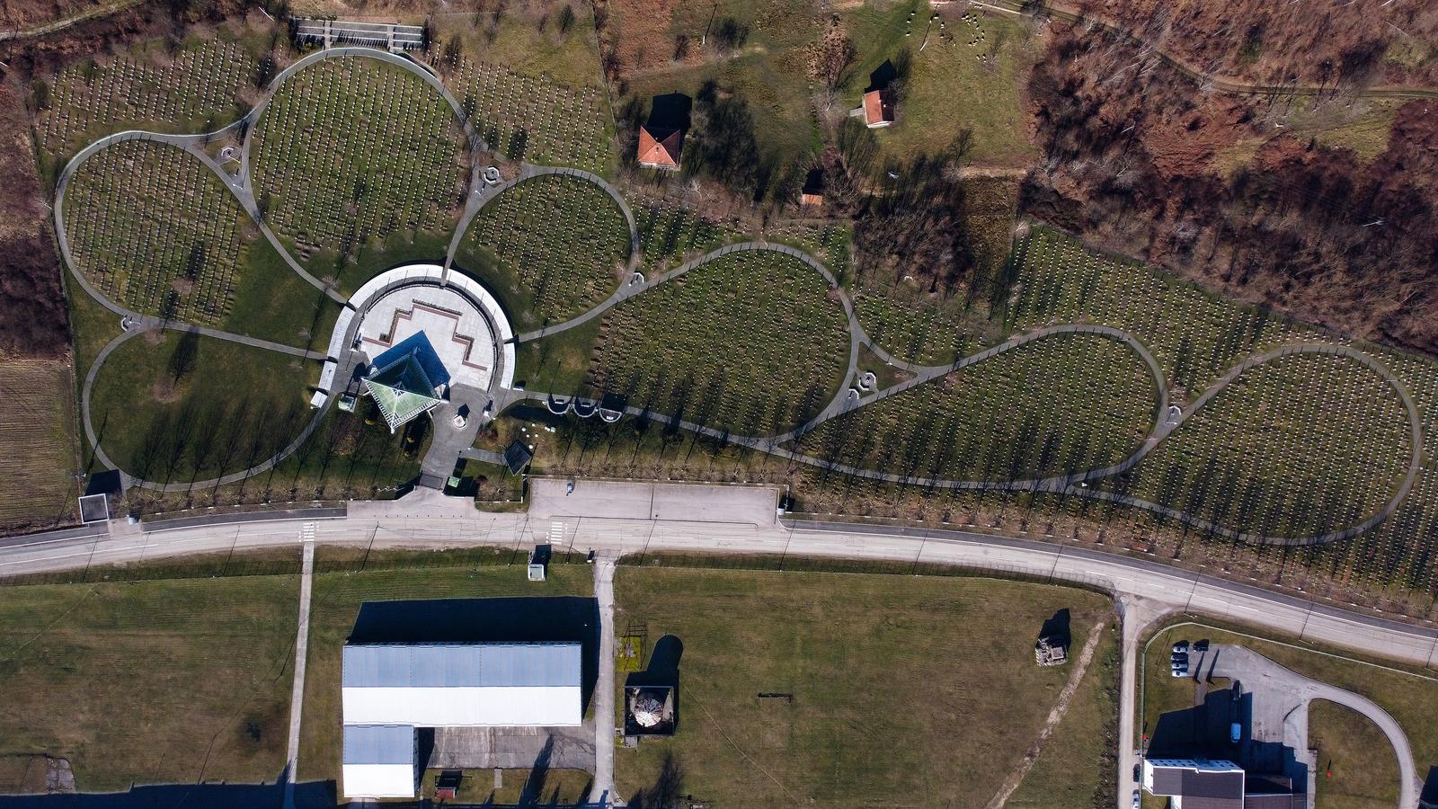 22.02.2021., Potocari, Bosna i Hercegovina - Fotografija iz zraka Memorijalnog centra Srebrenica-Potocari. Photo: Armin Durgut/PIXSELL