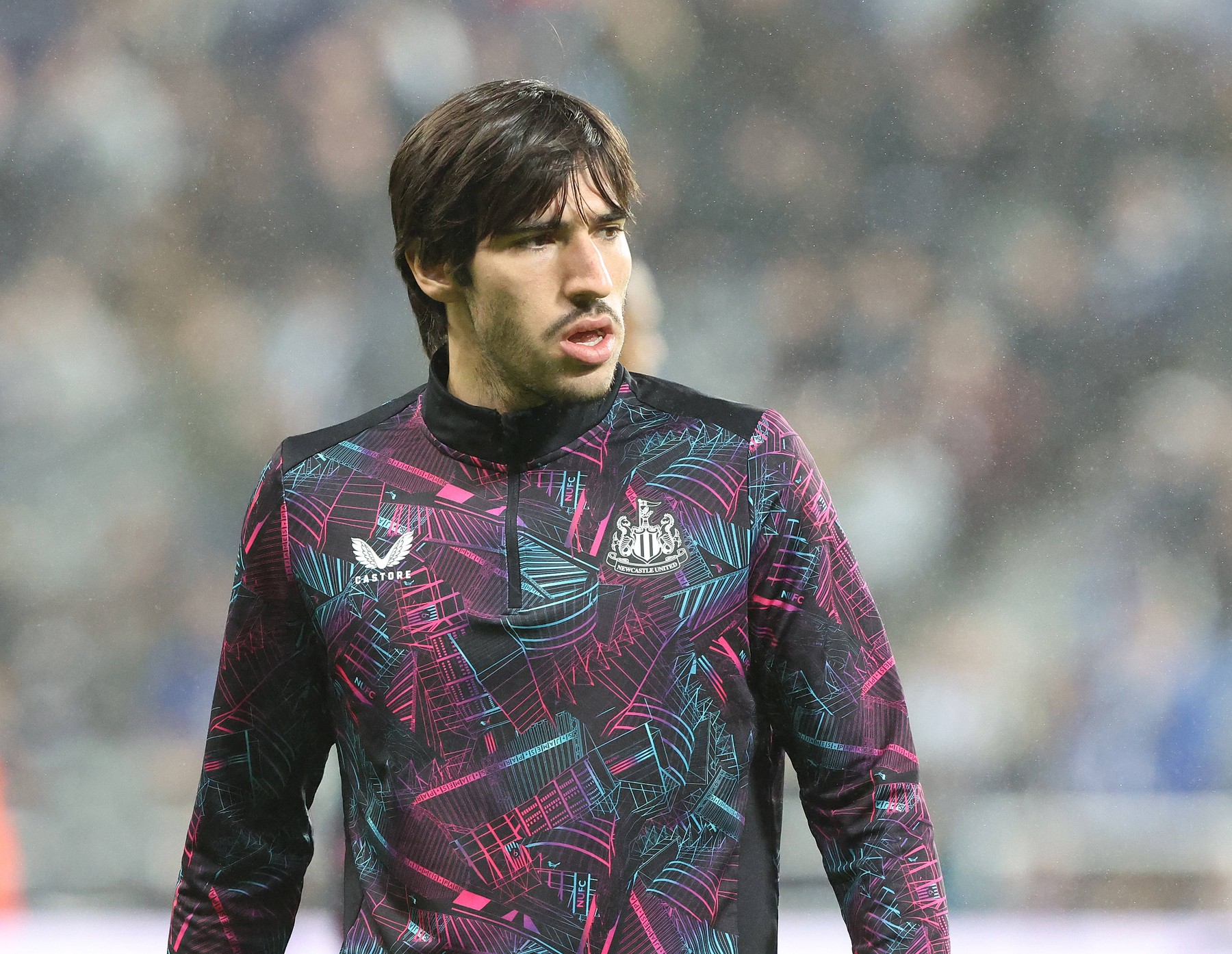 Newcastle Upon Tyne, England, 25th October 2023. Sandro Tonali of Newcastle United during the UEFA Champions League match at St. James Park, Newcastle Upon Tyne. Picture credit should read: / Sportimage EDITORIAL USE ONLY. No use with unauthorised audio, video, data, fixture lists, club/league logos or live services. Online in-match use limited to 120 images, no video emulation. No use in betting, games or single club/league/player publications. SPI-2675-0071,Image: 816959048, License: Rights-managed, Restrictions: Credit images as "Profimedia/ IMAGO", Model Release: no, Credit line: Nigel Roddis / imago sportfotodienst / Profimedia