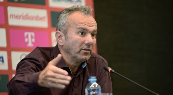 04, February, 2024, Podgorica - After signing the contract, Robert Prosinecki was presented at a media conference in the House of Football as the new selector of the national football team of Montenegro. Dejan Savicevic. Photo: R.R./ATAImages

04, februar, 2024, Podgorica - Robert Prosinecki je nakon potpisivanja ugovora, predstavljen na konferenciji za medije u Kuci fudbala kao novi selektor fudbalske reprezentacije Crne Gore. Photo: R.R./ATAImages,Image: 843433484, License: Rights-managed, Restrictions: , Model Release: no, Credit line: R.R. / ATA Images / Profimedia