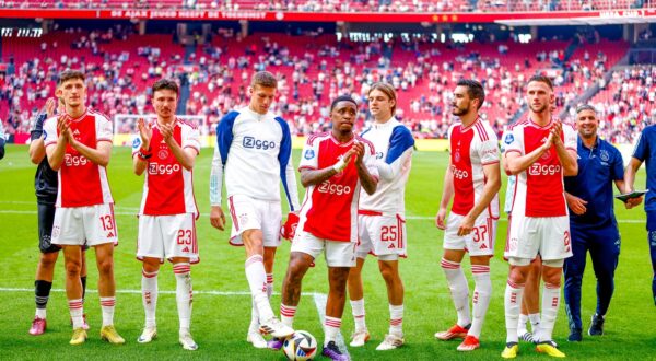 AMSTERDAM, 12-05-2024 , JohanCruijff
 Arena, football, Dutch Eredivisie, season 2023 / 2024, during the match Ajax - Almere City, Ajax player Mika Godts, Ajax player Steven Berghuis, Ajax player Jakov Medic, Ajax player Steven Bergwijn, Ajax player Borna Sosa, Ajax player Josip Sutalo, Ajax player Branco van den Boomen,Image: 872261417, License: Rights-managed, Restrictions: World Rights Except Austria and The Netherlands * AUTOUT NLDOUT, Model Release: no, Credit line: Pro Shots Photo Agency / ddp USA / Profimedia