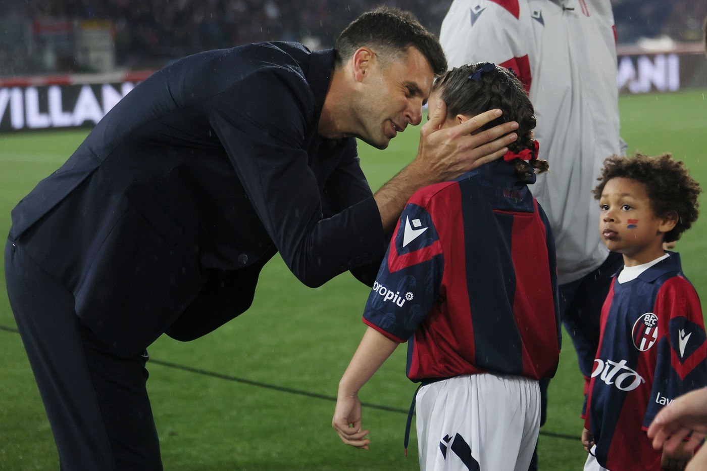 Bologna's head coach Thiago Motta  during the Serie A soccer match between Bologna f.c. and Juventus f.c. at the Dall’Ara Stadium, Bologna, northern Italy - Monday, May 20, 2024. Sport - Soccer - (Photo Michele Nucci - LaPresse),Image: 874976708, License: Rights-managed, Restrictions: *** World Rights Except China, France, and Italy *** CHNOUT FRAOUT ITAOUT, Model Release: no, Credit line: LaPresse / ddp USA / Profimedia