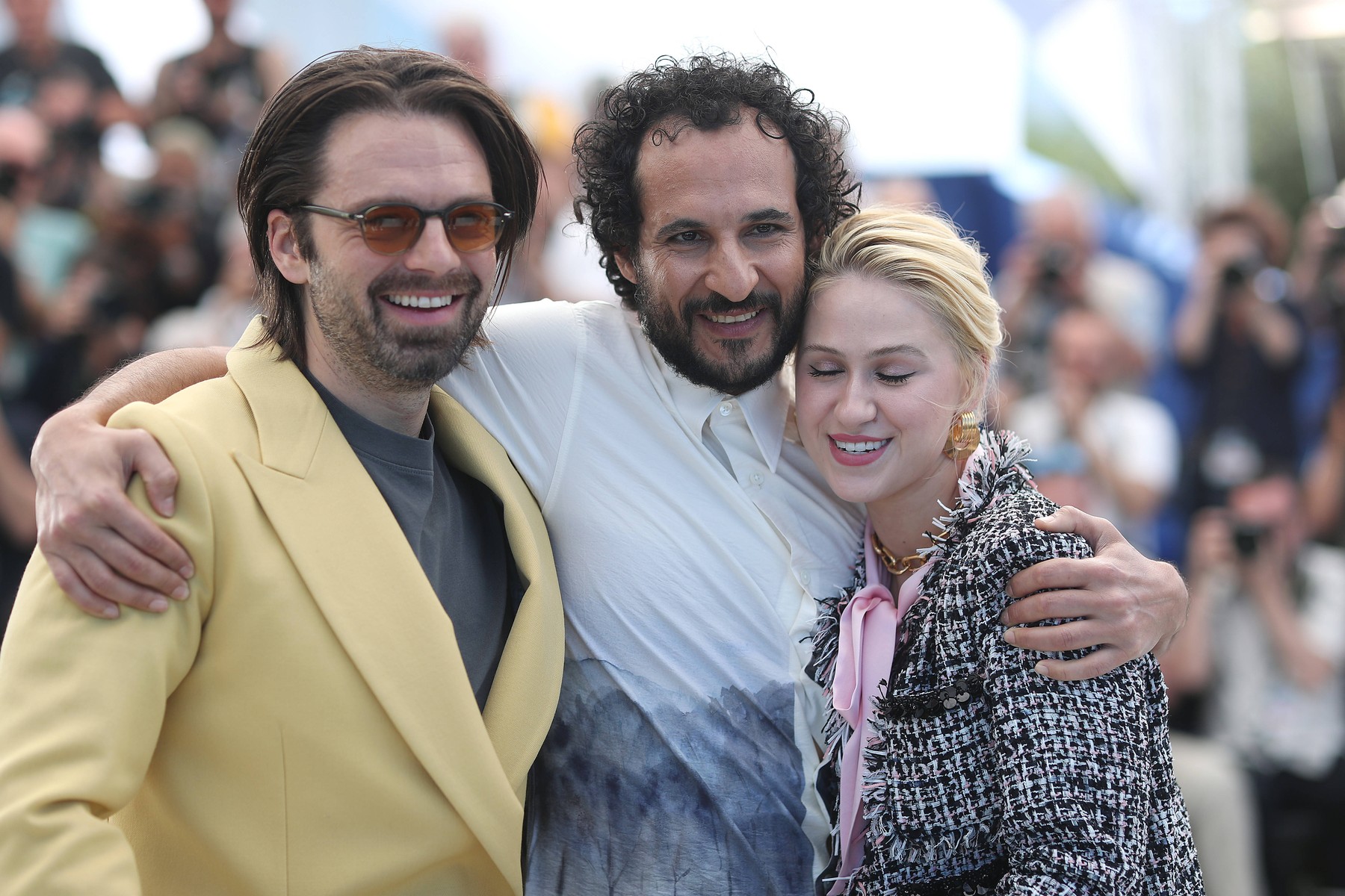 Sebastian Stan , Ali Abbasi and Maria Bakalova attend "The Apprentice" Photocall at the 77th annual Cannes Film Festival at Palais des Festivals on May 21, 2024 in Cannes, France.//03PARIENTE_15070029/Credit:JP PARIENTE/SIPA/2405211518,Image: 875129474, License: Rights-managed, Restrictions: , Model Release: no, Credit line: JP PARIENTE / Sipa Press / Profimedia