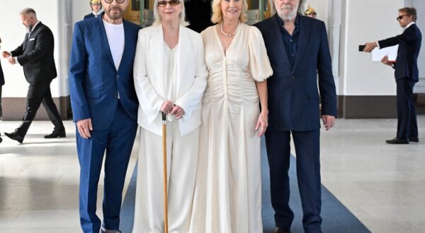 The music group ABBA, Bjorn Ulvaeus, Anni-Frid Lyngstad, Agnetha Faltskog and Benny Andersson pose for a photo after the received the Royal Vasa Order from Sweden's King and Queen during a ceremony at Stockholm Royal Palace on May 31, 2024 for outstanding contributions to Swedish and international music life.,Image: 877878166, License: Rights-managed, Restrictions: Sweden OUT, Model Release: no, Credit line: Henrik Montgomery/TT / AFP / Profimedia