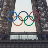 epa11394909 Teams from ArcelorMittal, official partner of the Paris 2024 Games, install the Olympic rings on the Eiffel Tower 50 days before the Paris 2024 Olympic and Paralympic Games in Paris, France, 07 June 2024. Summer Olympics will be held in Paris, France, from 26 July to 11 August 2024.  EPA/TERESA SUAREZ