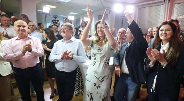 09.06.2024., Iblerov trg, Zagreb - Docek izbornih rezultata za Europski parlament u stozeru Socijaldemokratske partije Hrvatske (SDP). Photo: Goran Stanzl/PIXSELL