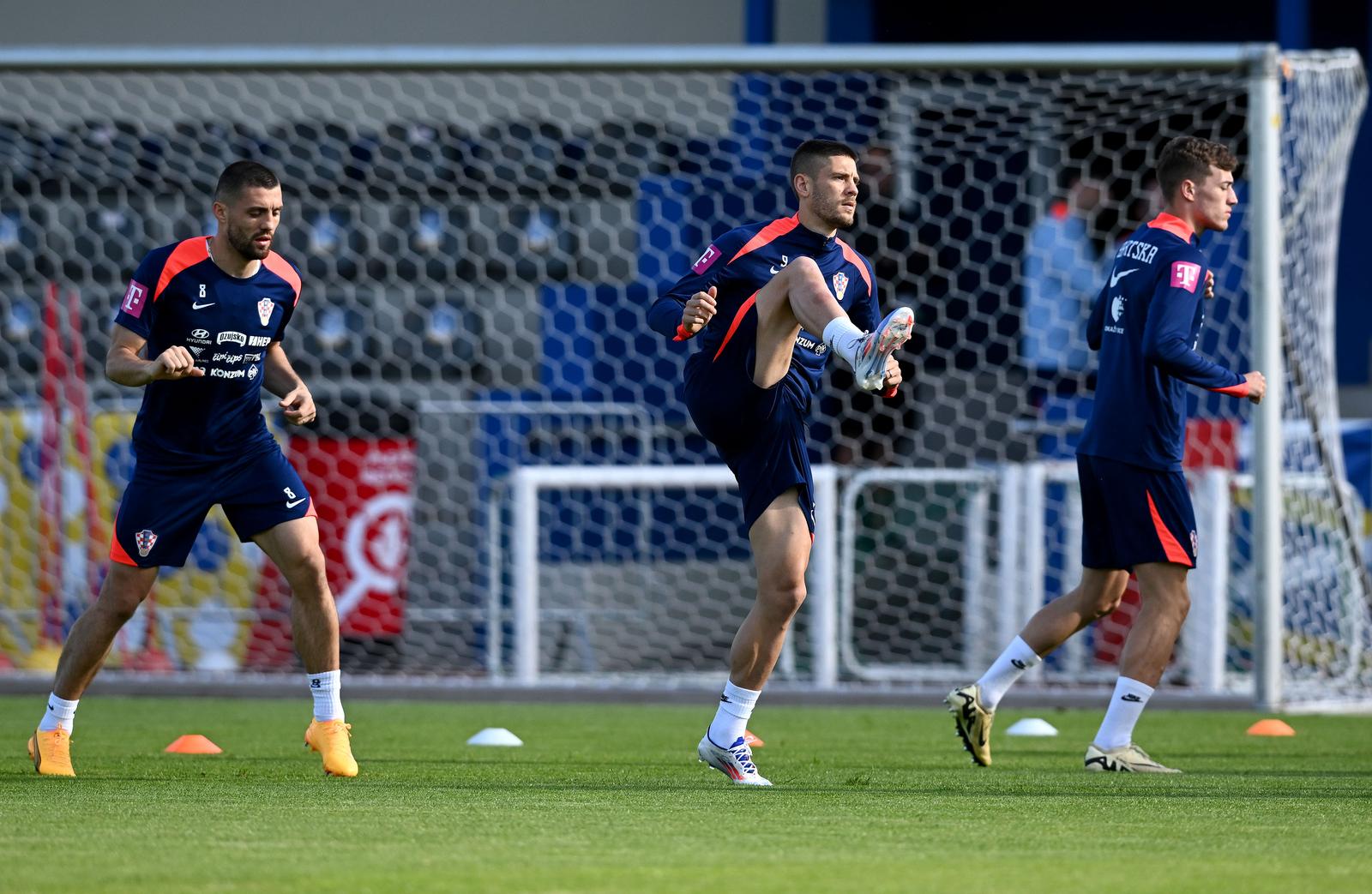 13.06.2024., Neuruppin, Njemacka -  Trening hrvatske nogometne reprezentacije. Mateo Kovacic, Andrej Kramaric, Luka Sucic Photo: Marko Lukunic/PIXSELL