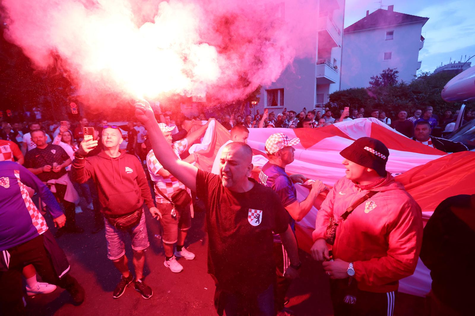 14.06.2024., Berlin - Berlinska premijera najveca hrvatske zastave na svijetu koja duga je 107 i siroka 12,5 metara.  Photo: Sanjin Strukic/PIXSELL