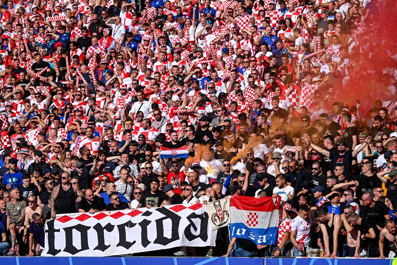 15.06.2024., Olimpijski stadion, Berlin, Njemacka - Europsko prvenstvo 2024., skupina B, 1. kolo, Spanjolska - Hrvatska. navijaci Photo: Marko Lukunic/PIXSELL