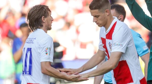 15.06.2024., Olimpijski stadion, Berlin, Njemacka - Europsko prvenstvo 2024., skupina B, 1. kolo, Spanjolska - Hrvatska. Luka Modric, Mario Pasalic Photo: Luka Stanzl/PIXSELL