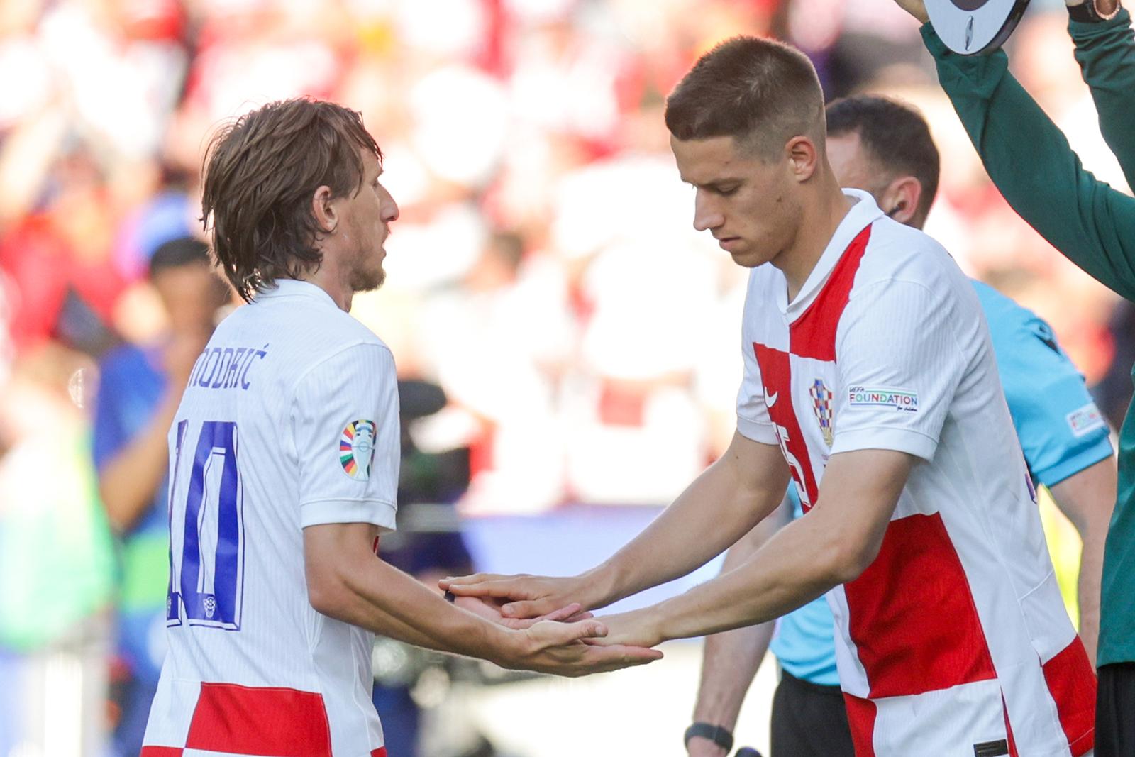 15.06.2024., Olimpijski stadion, Berlin, Njemacka - Europsko prvenstvo 2024., skupina B, 1. kolo, Spanjolska - Hrvatska. Luka Modric, Mario Pasalic Photo: Luka Stanzl/PIXSELL