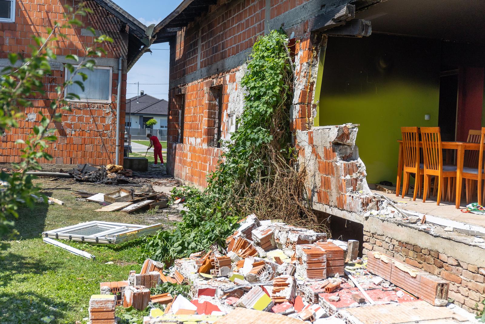 16.06.2024., Josipovac - U Osjeckoj ulici br 104 doslo je do eksplozije plinske boce, jedna osoba je ozlijedjena. Photo: Davor Javorovic/PIXSELL