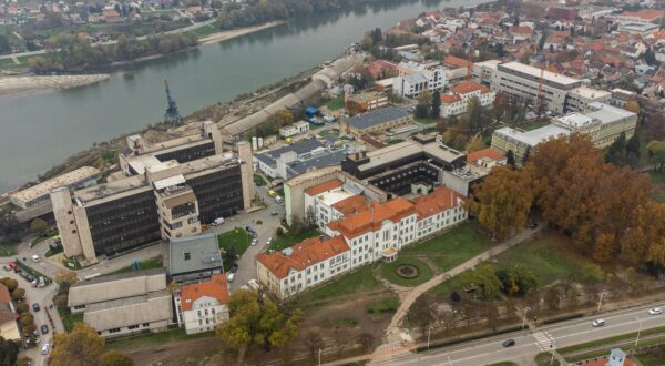 10.11.2022., Osijek - Fotografija iz zraka Donjeg grada i Klinickog bolnickog centra Osijek. Photo: Davor Javorovic/PIXSELL