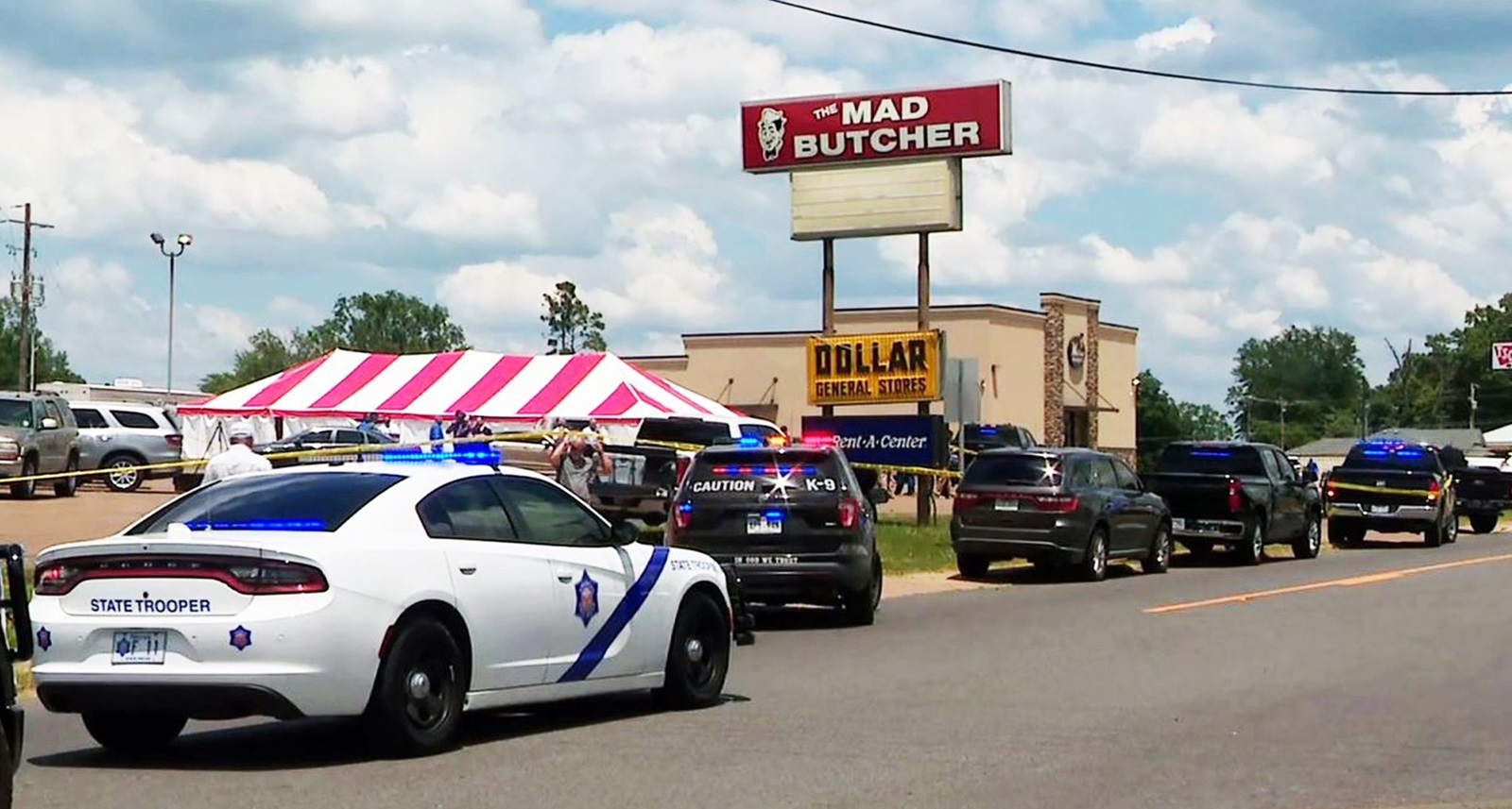 June 21, 2024, Fordyce, Arkansas, USA: Three people were killed and 10 wounded in a shooting at a grocery store in Fordyce, Arkansas, according to the Arkansas State Police. The 10 people wounded include two police officers. The suspected shooter was wounded and taken into custody.,Image: 883741534, License: Rights-managed, Restrictions: ***
HANDOUT image or SOCIAL MEDIA IMAGE or FILMSTILL for EDITORIAL USE ONLY! * Please note: Fees charged by Profimedia are for the Profimedia's services only, and do not, nor are they intended to, convey to the user any ownership of Copyright or License in the material. Profimedia does not claim any ownership including but not limited to Copyright or License in the attached material. By publishing this material you (the user) expressly agree to indemnify and to hold Profimedia and its directors, shareholders and employees harmless from any loss, claims, damages, demands, expenses (including legal fees), or any causes of action or allegation against Profimedia arising out of or connected in any way with publication of the material. Profimedia does not claim any copyright or license in the attached materials. Any downloading fees charged by Profimedia are for Profimedia's services only. * Handling Fee Only 
***, Model Release: no, Credit line: Arkansas Attorney General Tim Griffin / Zuma Press / Profimedia