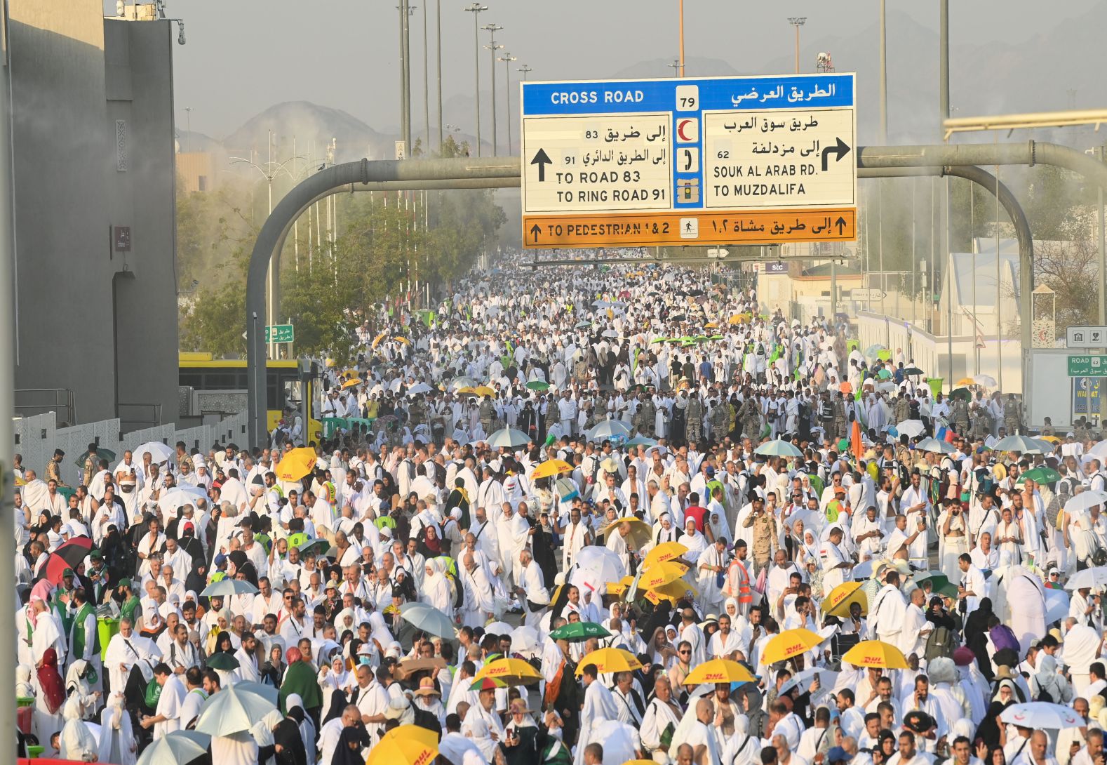 epa11411487 Muslim pilgrims arrive on Mount Arafat during the Hajj 2024 pilgrimage, southeast of Mecca, Saudi Arabia, 15 June 2024. Pilgrims began flocking on the plains of Mount Arafat since early hours of the day to perform one of the most important rituals of the Hajj pilgrimage. Saudi authorities said that over 1.5 million pilgrims arrived in Saudi Arabia for this year's Hajj season. Muslims attending this year's Islamic Hajj pilgrimage will face the challenge of a significant rise in temperatures, which poses a threat to the health of pilgrims, according to the Ministry of Health statement, as the National Center for Meteorology (NCM) expected temperatures to range between 45 and 48 degrees Celsius at the holy sites.  EPA/STRINGER