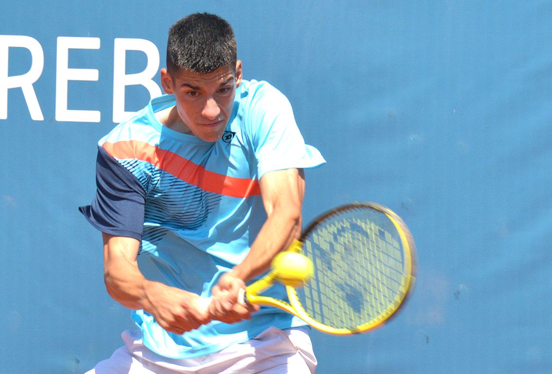 Zagreb, 05.06.2024. -  Luka Mikrut i Roko Horvat sastali su se u prvom kolu ATP Challengera Zagreb Open, a Mikrut je pobijedio sa 6-1, 7-6. Na slici  Luka Mikrut. foto HINA/ Zagreb Open/ tm