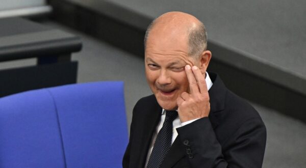 German Chancellor Olaf Scholz gestures during a session at the Bundestag (lower house of parliament) in Berlin, Germany on June 26, 2024.,Image: 884931241, License: Rights-managed, Restrictions: , Model Release: no, Credit line: RALF HIRSCHBERGER / AFP / Profimedia