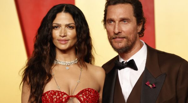 US actor Matthew McConaughey and his wife Brazilian model Camila Alves attend the Vanity Fair Oscars Party at the Wallis Annenberg Center for the Performing Arts in Beverly Hills, California, on March 10, 2024.,Image: 855726812, License: Rights-managed, Restrictions: , Model Release: no, Credit line: Michael TRAN / AFP / Profimedia