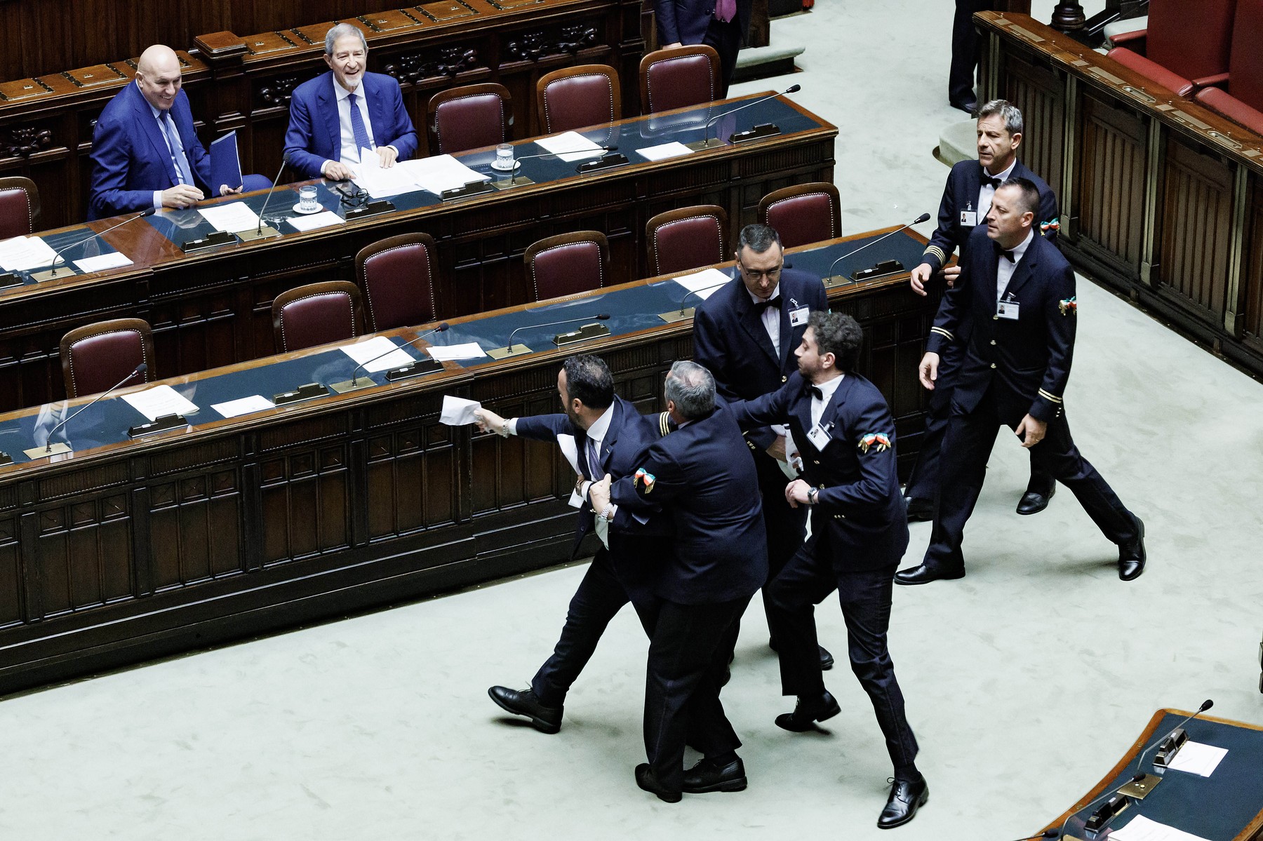 Il deputato del Movimento 5 Stelle Leonardo Donno tenta di consegnare un cartello con la scritta “Basta armi” al ministro della Difesa Guido Crosetto durante il Question time alla Camera dei deputati a Roma, Mercoledì, 29 Maggio 2024 ()

Deputies of the Five Star Movement protest against the sending of weapons to Ukraine during the Question time in the Chamber of deputies in Rome, Wednesday, May 29, 2024 (),Image: 877394368, License: Rights-managed, Restrictions: , Model Release: no, Credit line: Roberto Monaldo / LaPresse / Profimedia