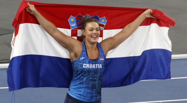 ROME, ITALY, JUNE 08: Croatia's Sandra Elkasevic celebrates after winning the women's discus throw final during the European Athletics Championships at the Olympic stadium in Rome, Italy, on June 08, 2024. Riccardo De Luca / Anadolu/ABACAPRESS.COM,Image: 880030152, License: Rights-managed, Restrictions: , Model Release: no, Credit line: AA/ABACA / Abaca Press / Profimedia