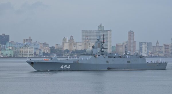 Ruski vojni brod u Havani