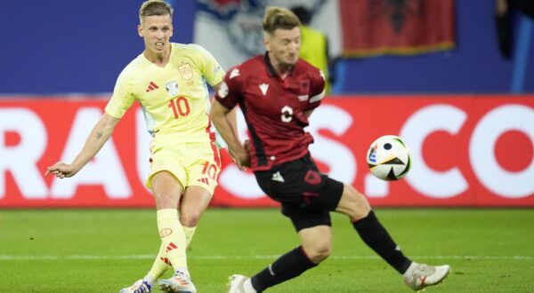Spain's Dani Olmo shoots during the UEFA Euro 2024 Group B match at the Dusseldorf Arena in Dusseldorf, Germany. Picture date: Monday June 24, 2024.,Image: 884359366, License: Rights-managed, Restrictions: Use subject to restrictions. Editorial use only, no commercial use without prior consent from rights holder., Model Release: no, Credit line: Nick Potts / PA Images / Profimedia