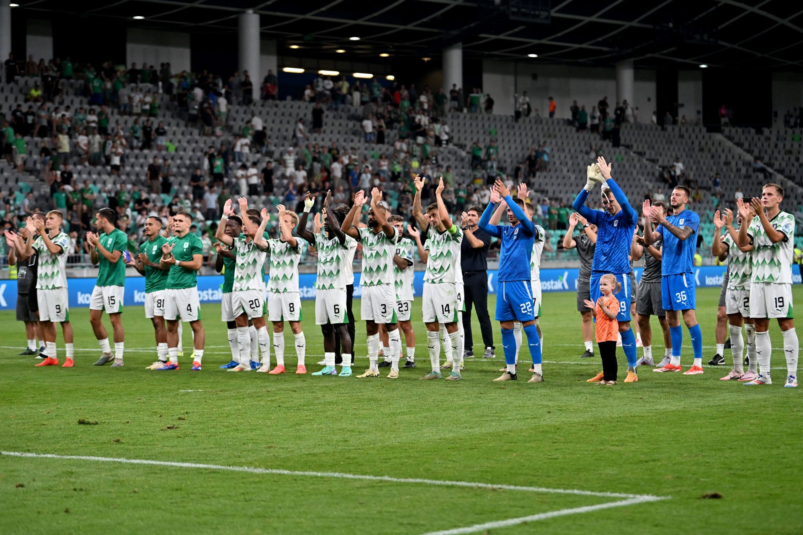 Fußball, ECL-Quali, Olimpija Ljubljana - Polissya Schytomyr Ljubljana, Slovenia, 25th 2024: Olimpija Ljubljana celebrate win after the UEFA Europa Conference League 2nd qualifying round football match between Olimpija Ljubljana (Slovenia) and Polissya Zhytomyr (Ukraine) at Arena Stozice, Ljubljana, Slovenia