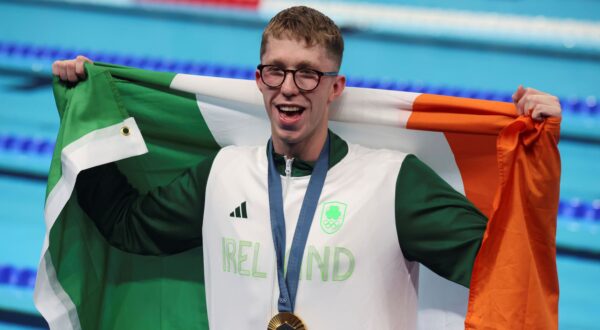 Paris, Ile de France, France: Daniel Wiffen (Ireland) in the men's 800-meter freestyle medal ceremony during the Paris 2024 Olympic Summer Games at Paris La DÃ©fense Arena. 