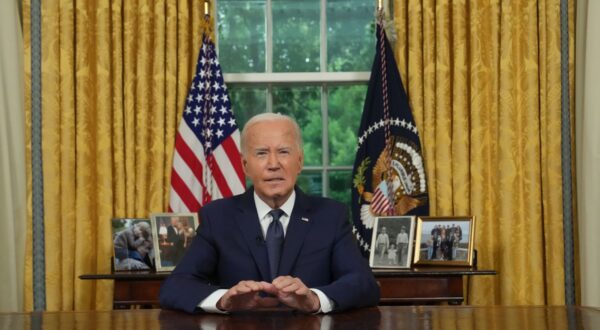 epa11479109 US President Joe Biden delivers an address to the nation from the Oval Office of the White House in Washington, DC, USA, on 14 July 2024. Biden's address comes after Former US President Donald Trump was injured by a bullet in an assassination attempt on 13 July during a campaign rally.  EPA/Erin Schaff / POOL