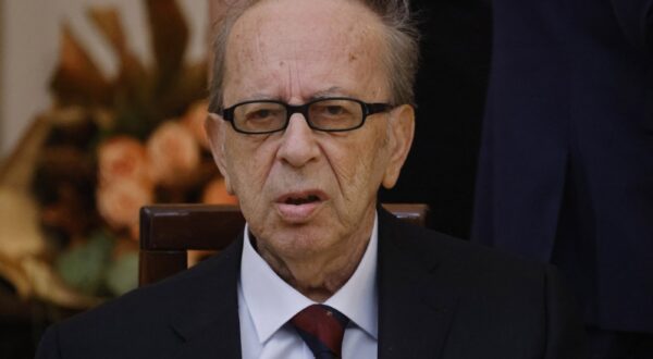 (FILES) Renowned Albanian writer Ismail Kadare listens to the French President's speech during a meeting at the Palace of Brigades in Tirana, on October 16, 2023. Albanian writer Ismaïl Kadare, 88, died on July 1, 2024, his publisher and hospital told AFP.,Image: 886173752, License: Rights-managed, Restrictions: , Model Release: no, Credit line: Ludovic MARIN / AFP / Profimedia