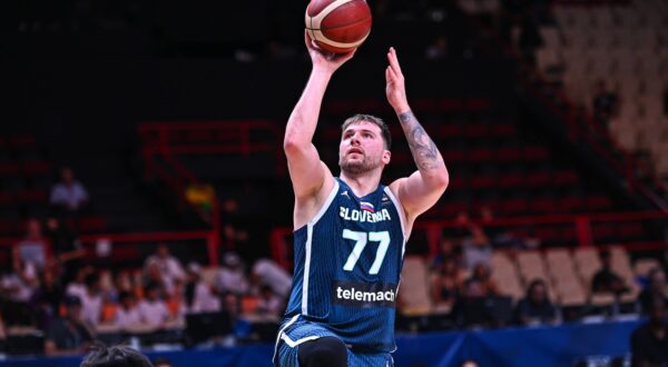 77 Luka Doncic of Slovenia is playing during the FIBA Olympic Qualifying Tournament 2024, match between Slovenia and New Zealand at Peace &amp Friendship Stadium on July 4, 2024, in Piraeus, Greece. Copyright: xStefanosxKyriazis/IPAxSportx/xipx/xx IPA_47727514 IPA_Agency_IPA47727514,Image: 887267720, License: Rights-managed, Restrictions: PUBLICATIONxNOTxINxITA, Credit images as "Profimedia/ IMAGO", Model Release: no, Credit line: Stefanos Kyriazis/IPA Sport / ip / imago sportfotodienst / Profimedia