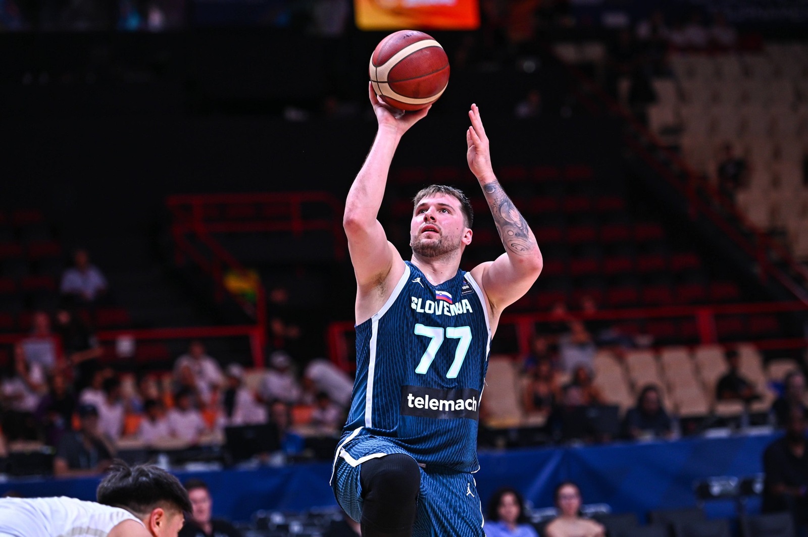 77 Luka Doncic of Slovenia is playing during the FIBA Olympic Qualifying Tournament 2024, match between Slovenia and New Zealand at Peace &amp Friendship Stadium on July 4, 2024, in Piraeus, Greece. Copyright: xStefanosxKyriazis/IPAxSportx/xipx/xx IPA_47727514 IPA_Agency_IPA47727514,Image: 887267720, License: Rights-managed, Restrictions: PUBLICATIONxNOTxINxITA, Credit images as "Profimedia/ IMAGO", Model Release: no, Credit line: Stefanos Kyriazis/IPA Sport / ip / imago sportfotodienst / Profimedia