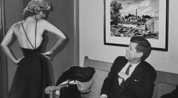 Unbekannter Fotograf,
John F. Kennedy und Marilyn Monroe,
USA, 1962, Fotografie,
Privatsammlung.,Image: 278165295, License: Rights-managed, Restrictions: , Model Release: no, Credit line: fine-art-images / akg-images / Profimedia