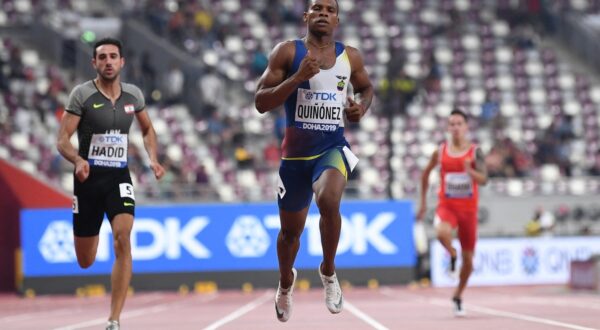 Lebanon's Noureddine Hadid (L) and Ecuador's Alex Quinonez (C) compete in the Men's 200m heats at the 2019 IAAF World Athletics Championships at the Khalifa International Stadium in Doha on September 29, 2019.,Image: 474149632, License: Rights-managed, Restrictions: , Model Release: no, Credit line: Jewel SAMAD / AFP / Profimedia