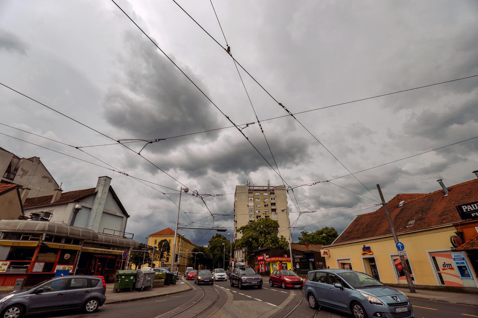 01.07.2024., Zagreb - Sprema se pogorsanje vremena. Photo: Sanjin Strukic/PIXSELL