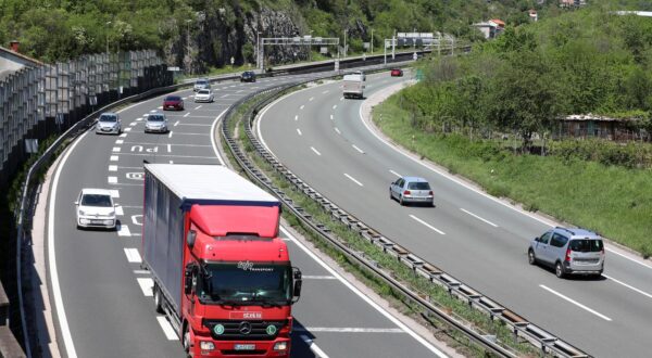 04.05.2023., Rijeka - Zavrsetak autoceste A6 Rijeka - Zagreb, na Orehovici na ulazu u Rijeku, prije spoja sa autocestom A7. Photo: Goran Kovacic/PIXSELL