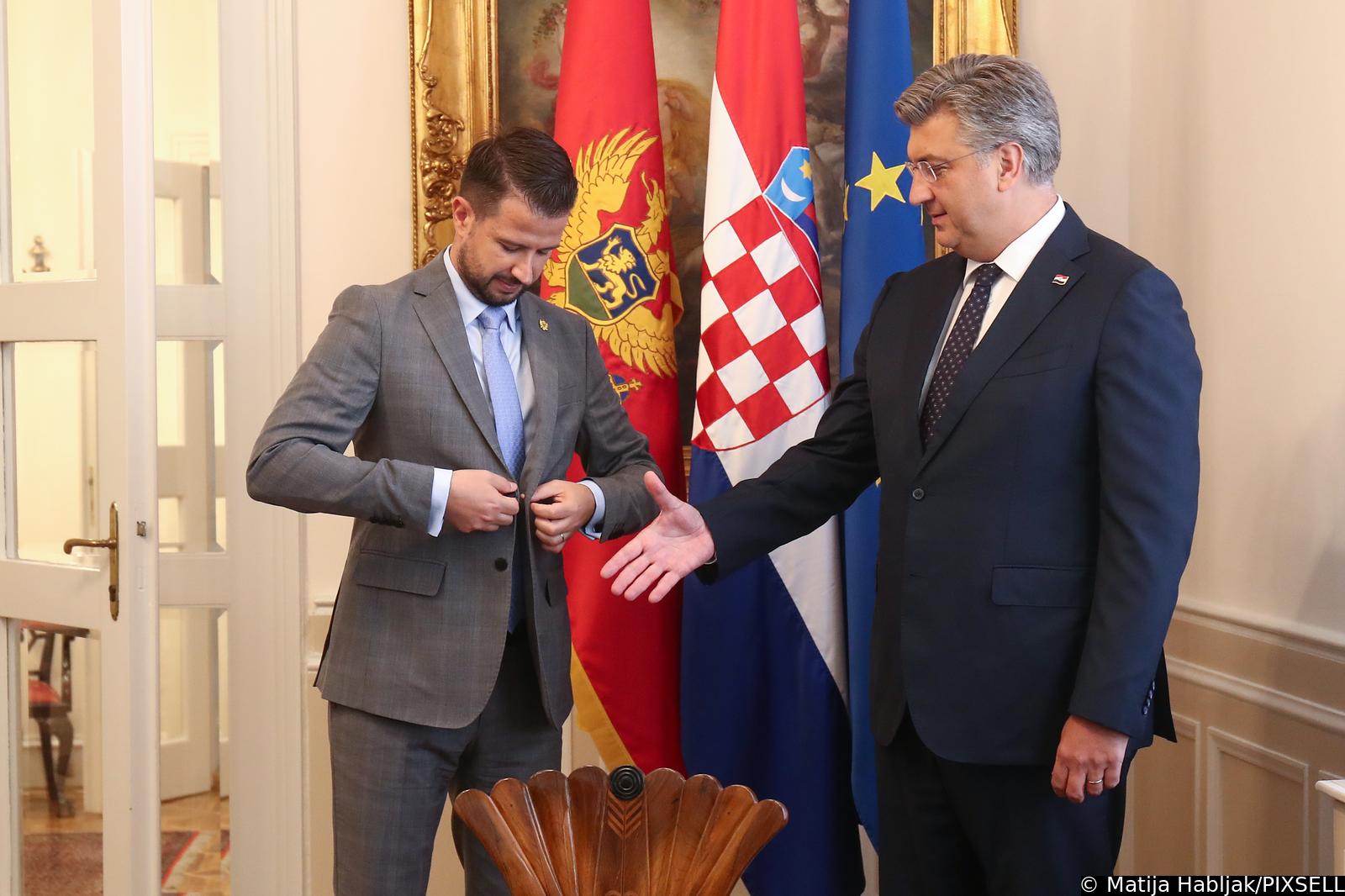 04.09.2023., Zagreb - Predsjednik Vlade Andrej Plenkovic i predsjednik Crne Gore Jakov Milatovic rukuju se prije sastanka u Banskim dvorima. Photo: Matija Habljak/PIXSELL