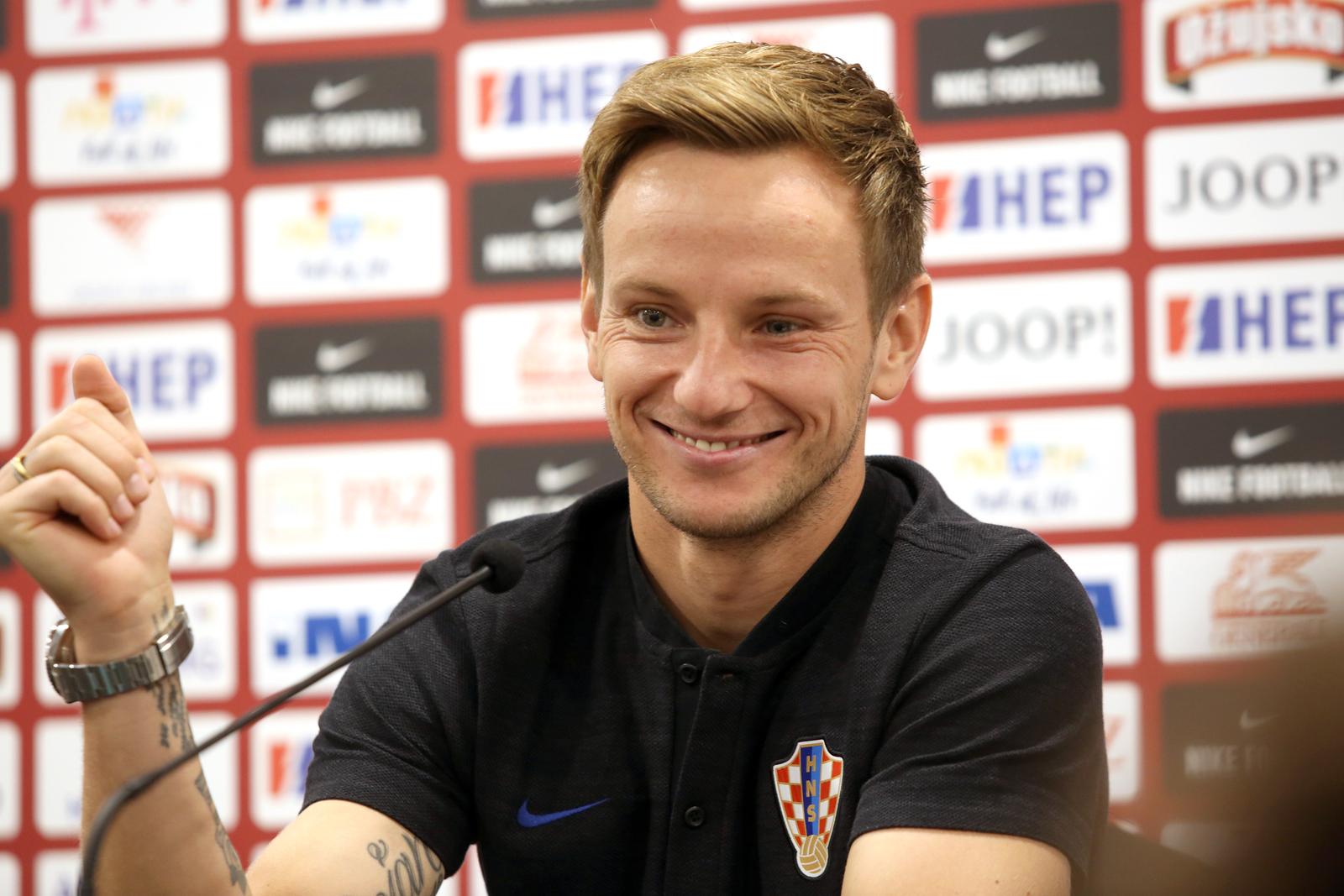 08,10.2019., Split - Ivan Rakitic na konferenciji za medije Hrvatske nogometne reprezentacije "nPhoto: Miranda Cikotic/PIXSELL