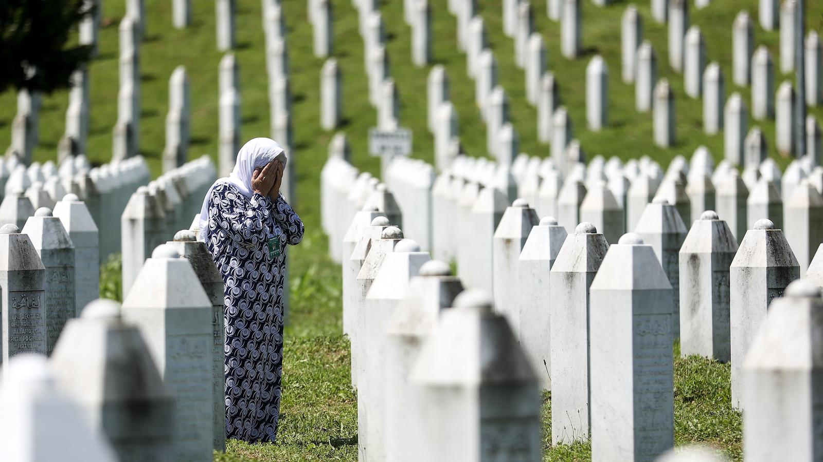 10.07.2024., Potocari, Bosna i Hercegovina - Hajrija Osmanovic dosla je u Potocare prvi put nakon vise od 20 godina. Hajrija obilazi grobove cetvorice sinova njene pokojne sestre. Photo: Armin Durgut/PIXSELL