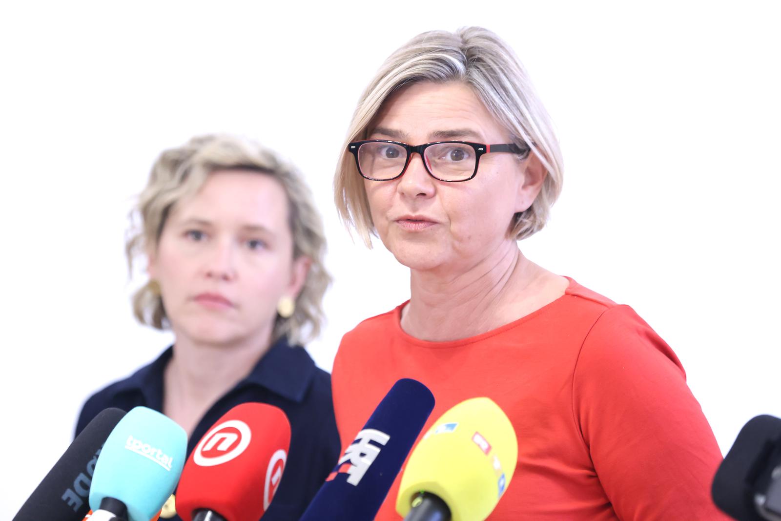 12.07.2024., Zagreb - Na konferenciji za medije odrzanoj u Saboru o aktualnim temama govorile su Sandra Bencic i Ivana Kekin. Photo: Patrik Macek/PIXSELL