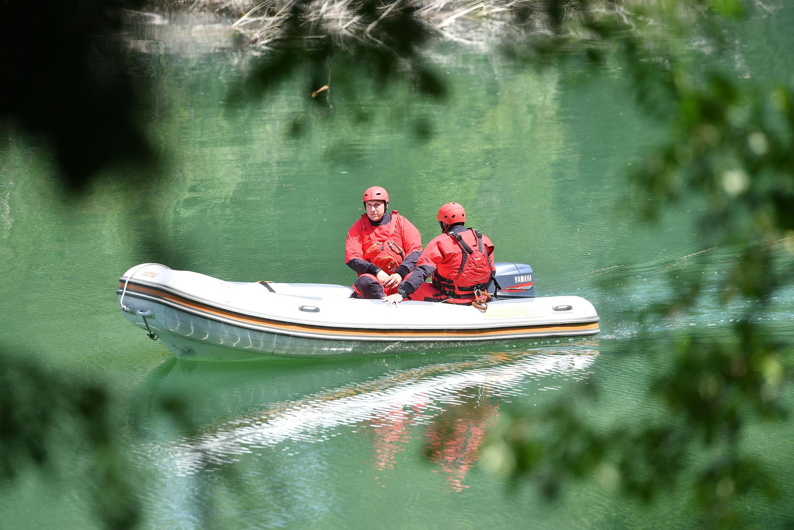 15.07.2024., Varazdin- Potraga za vozilom koje je sletjelo u rijeku Dravu. Photo: Vjeran Zganec Rogulja/PIXSELL