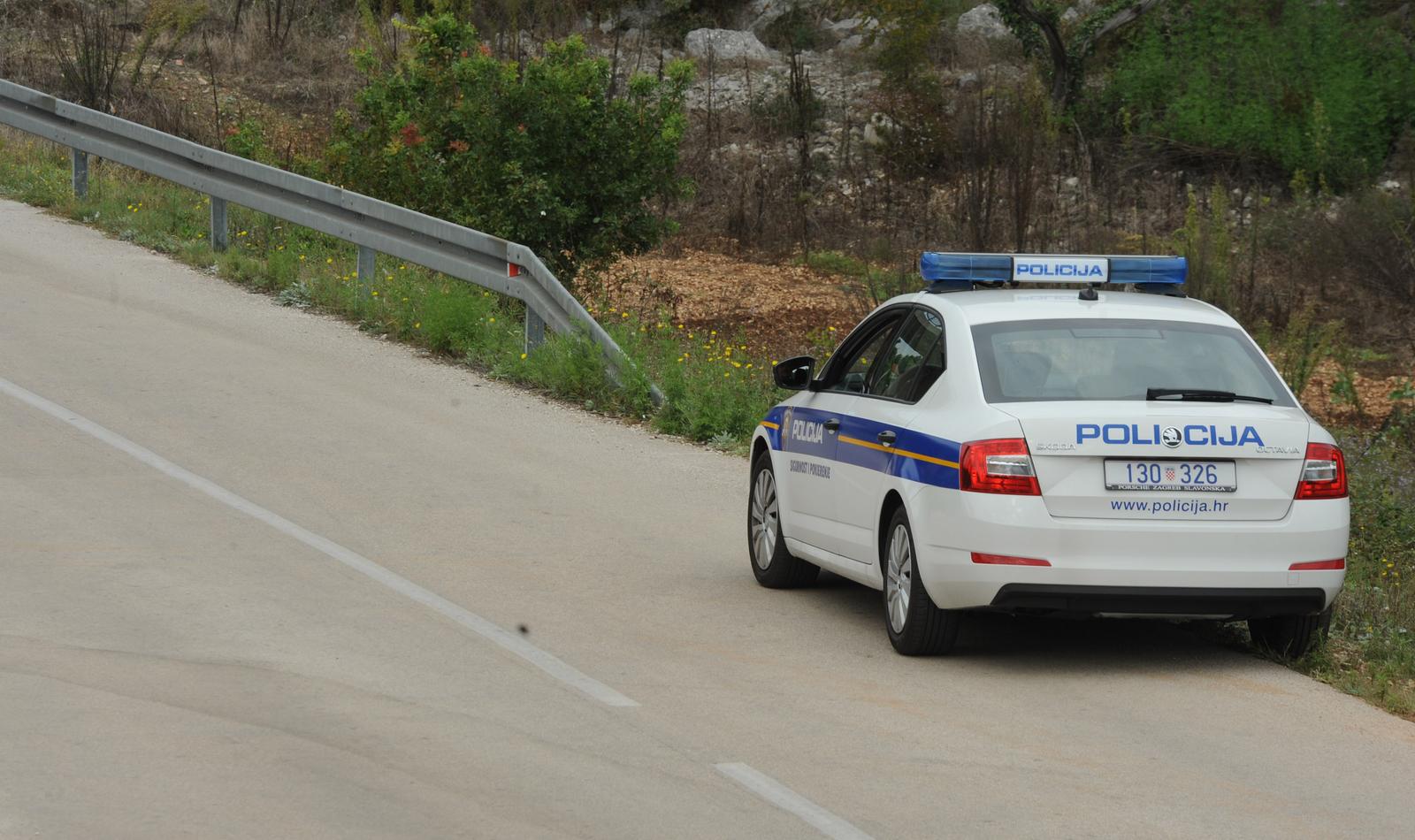 23.10.2014., Sibenik - Ilustacije za Ministarstvo unutarnjih poslova. Photo: Hrvoje Jelavic/PIXSELL